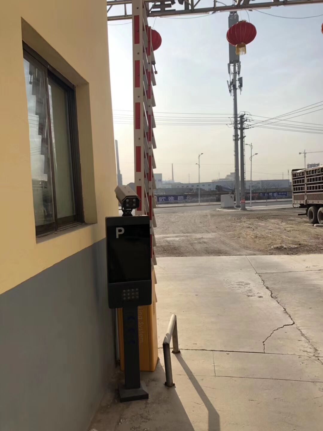 自动识别道闸系统